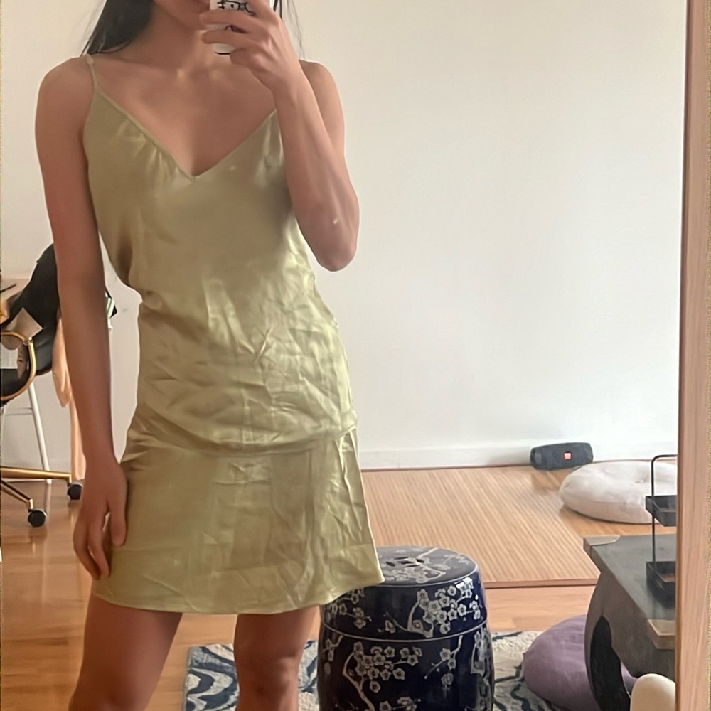 2PCS Aritzia Pistachio Green Slip Set: skirt in 0 and top in XXS
